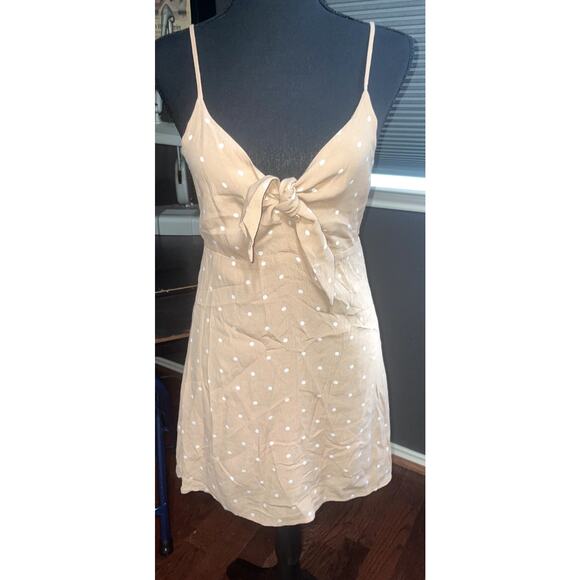 Olivaceous- Light Tan/Cream and White  Polka Dot Sun Dress Size M - Picture 1 of 6